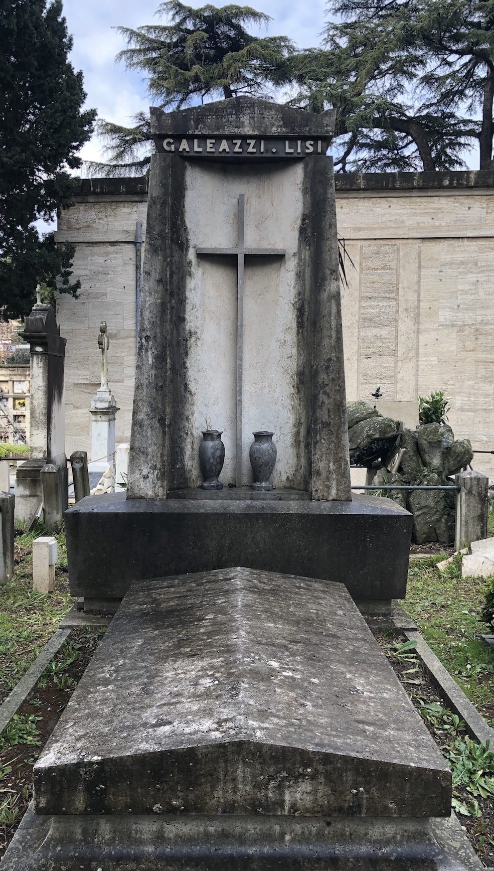 Riccardo Galeazzi Lisi's tomb, Rome (2).jpg